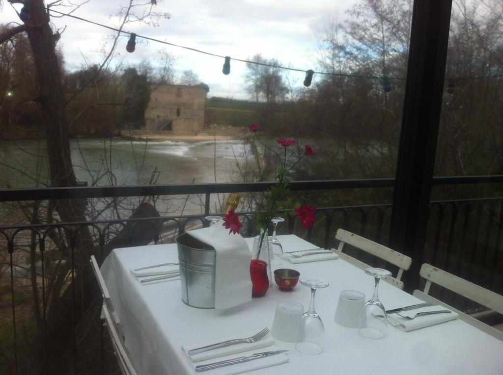 Hotel Le Moulin De Saint Laurent Esterno foto